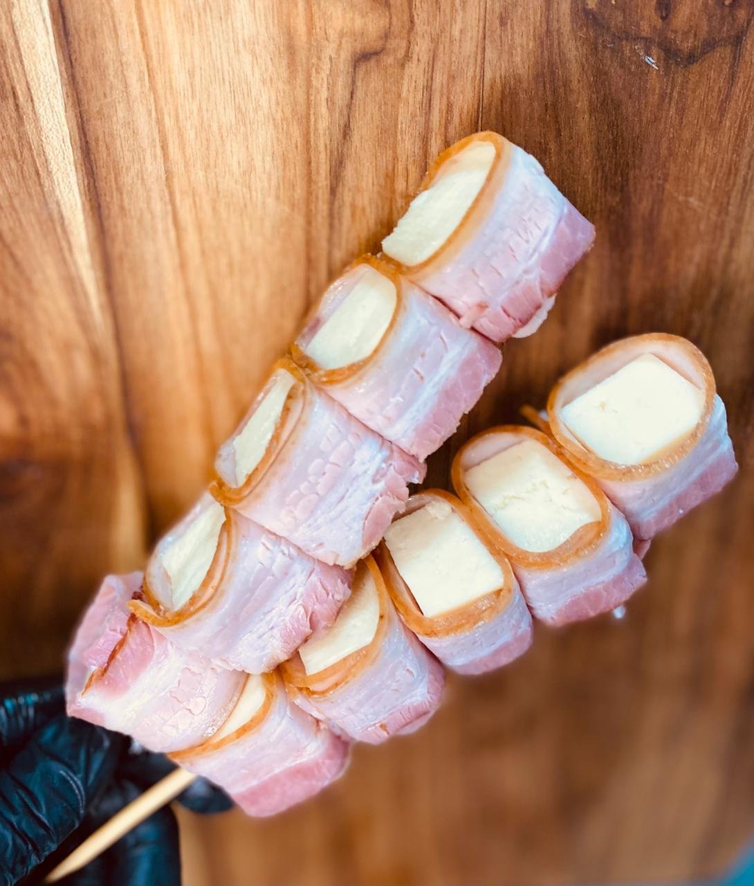 Espeto Queijo Bacon (10 Und.)